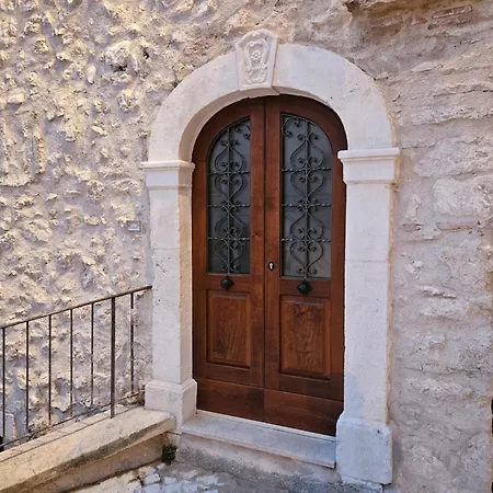 Destasu' * Castel del Monte (Abruzzo)