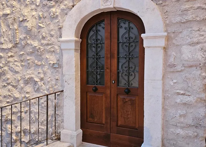 Destasu' * Castel del Monte (Abruzzo)